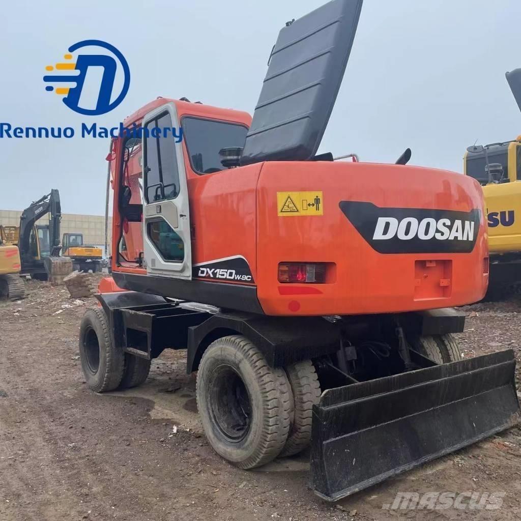 Doosan DX150W-7 Gumikerekes kotrók