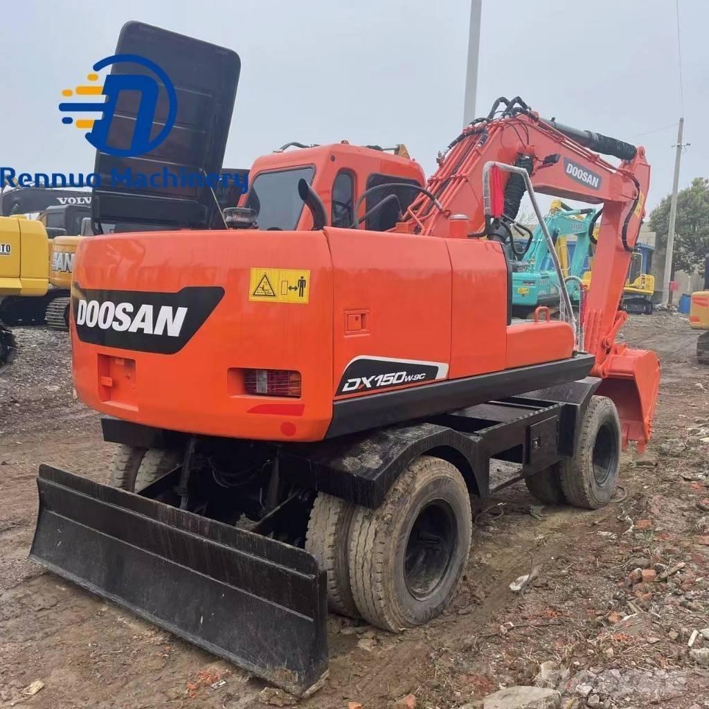 Doosan DX150W-7 Gumikerekes kotrók