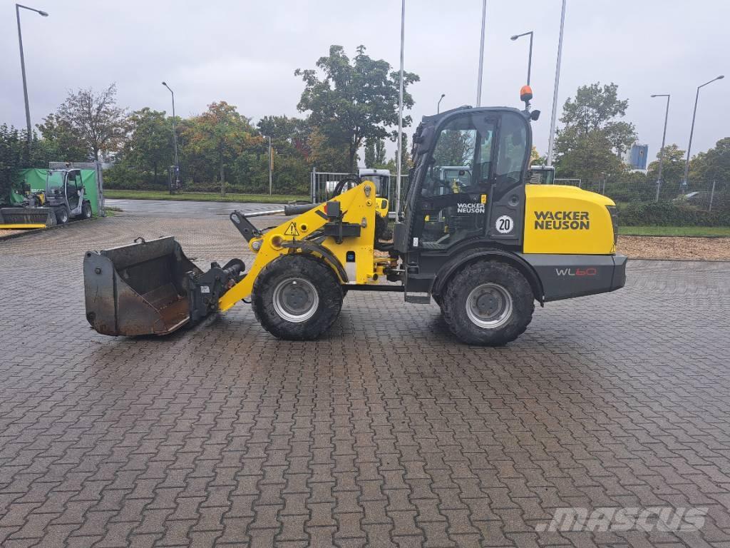 Wacker Neuson WL 60 Gumikerekes homlokrakodók