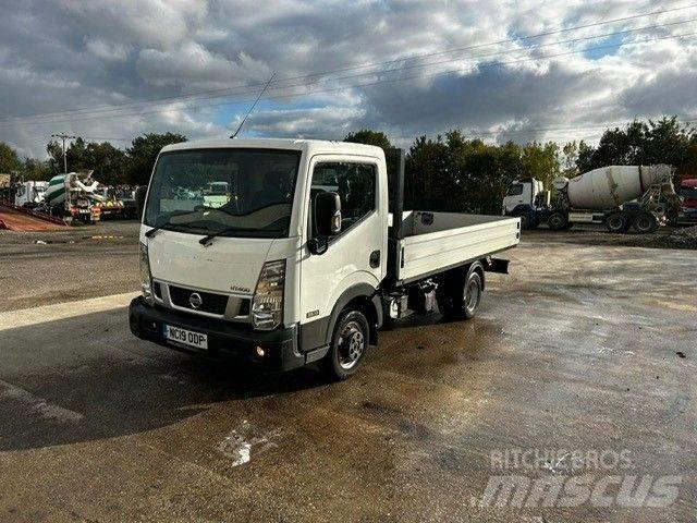Nissan NT400 Cabstar Kis teherszállító/Platós kocsi