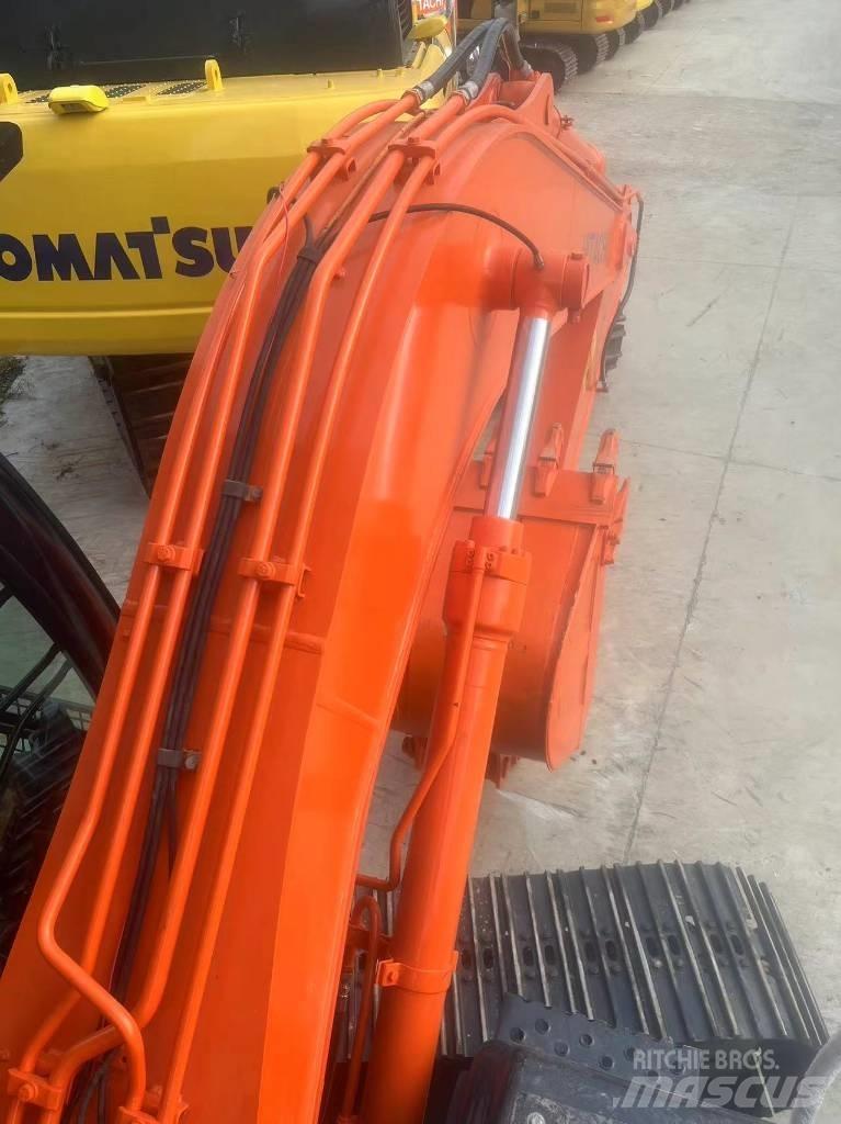Hitachi ZX 120 Lánctalpas kotrók