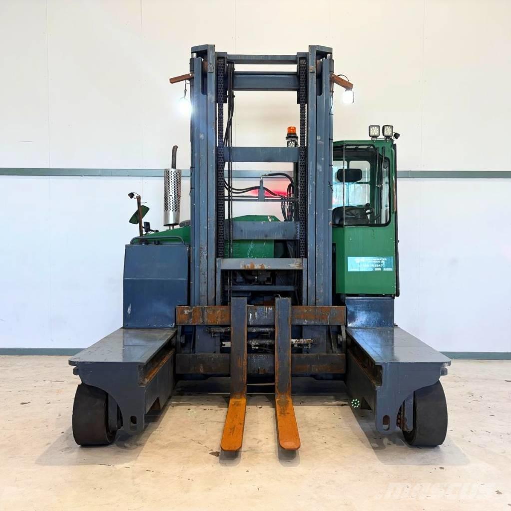 Combilift C 8000 Tolóoszlopos négyutas targonca