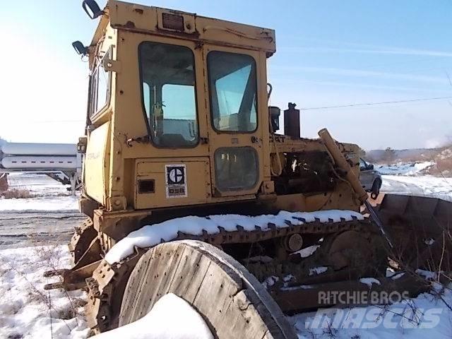 CAT D 5 B lánctalpas dózerek