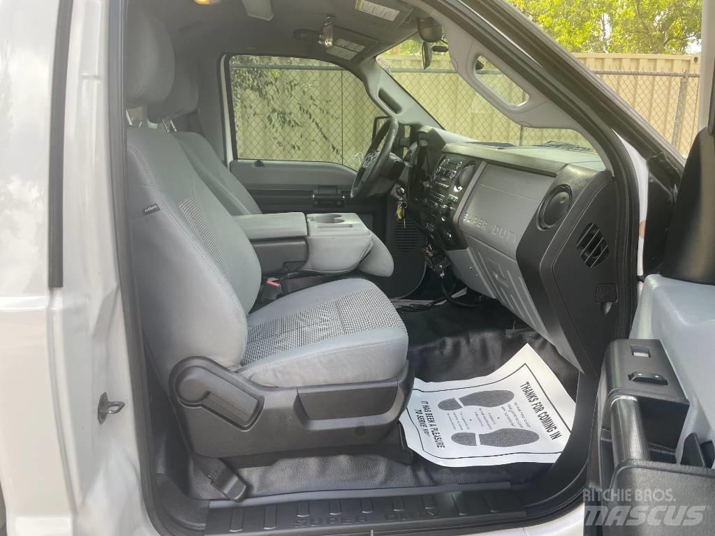 Ford F 550 Egyéb