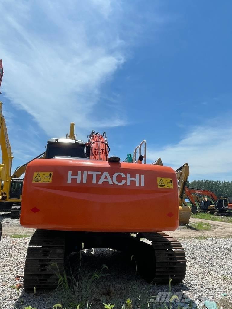 Hitachi ZX200 Lánctalpas kotrók