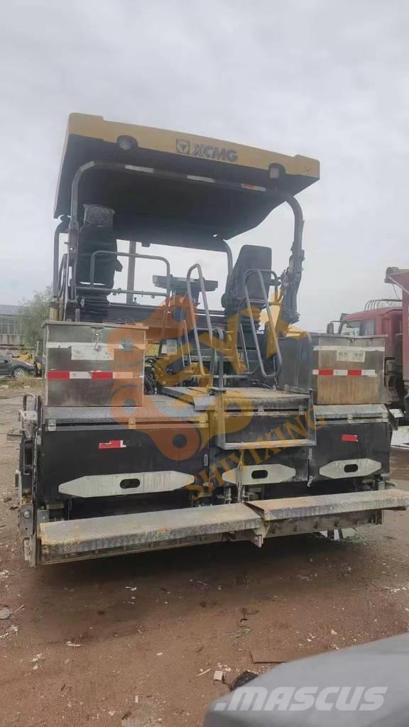 XCMG RP 903 Aszfalt terítõ gépek