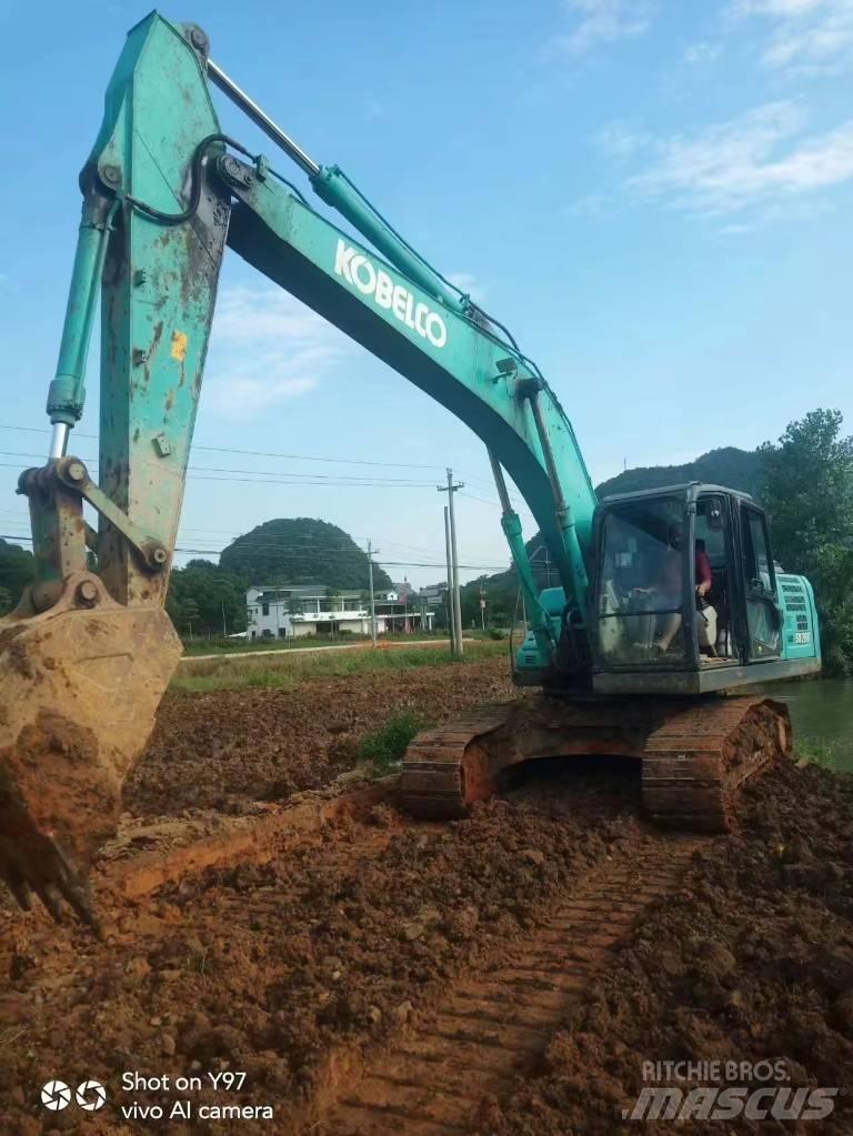Kobelco SK200-10 Lánctalpas kotrók