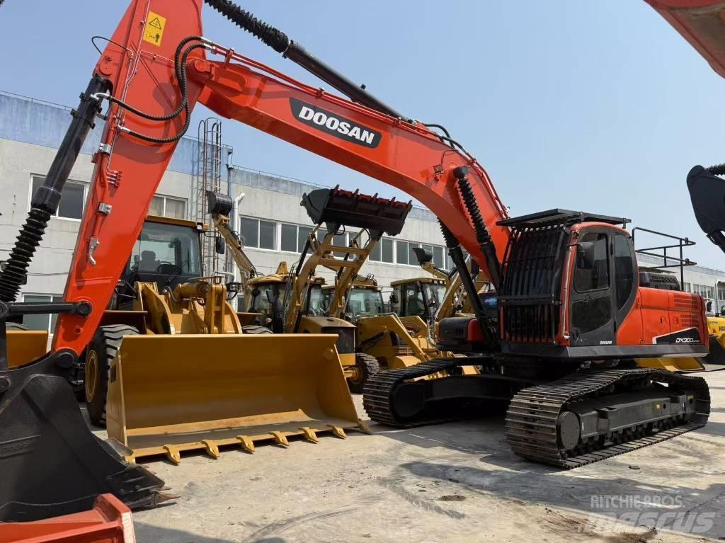 Doosan DX 300 LC Lánctalpas kotrók