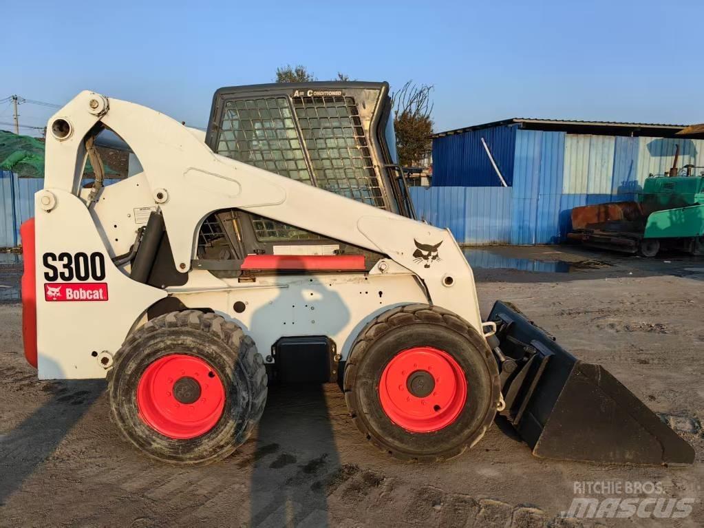 Bobcat S 300 Kompaktrakodók