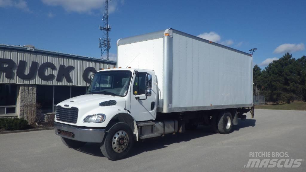 Freightliner M2 106 Dobozos teherautók