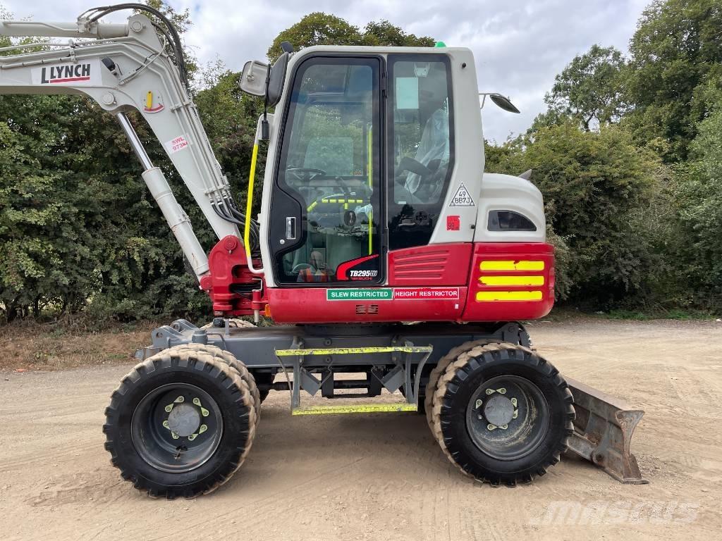 Takeuchi TB 295 W Gumikerekes kotrók