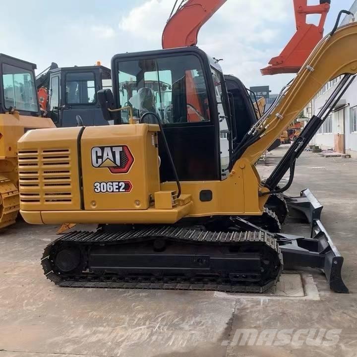 CAT 306 E Mini kotrók < 7t