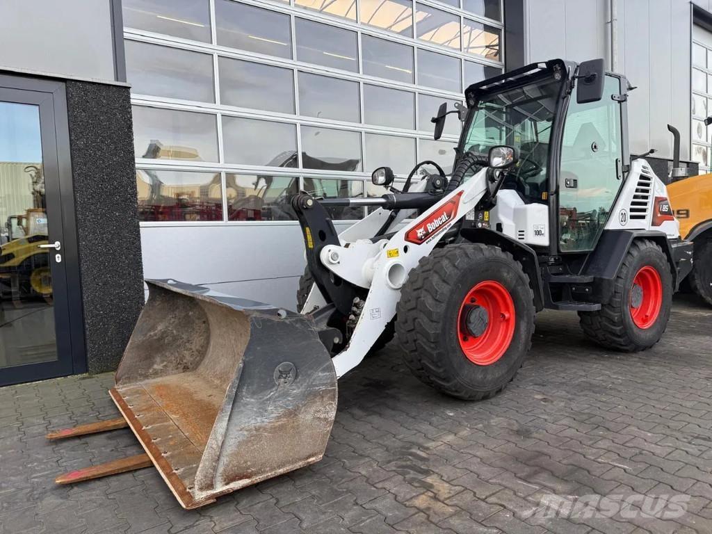 Bobcat L85 Gumikerekes homlokrakodók