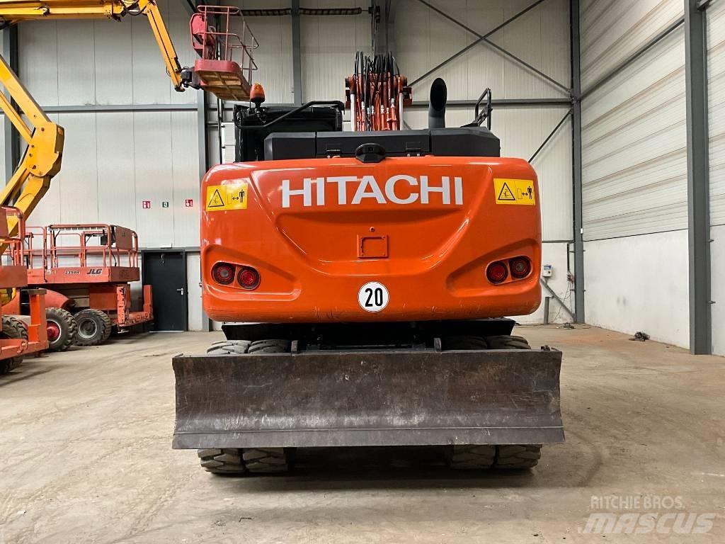 Hitachi ZX 140 W-6 Gumikerekes kotrók