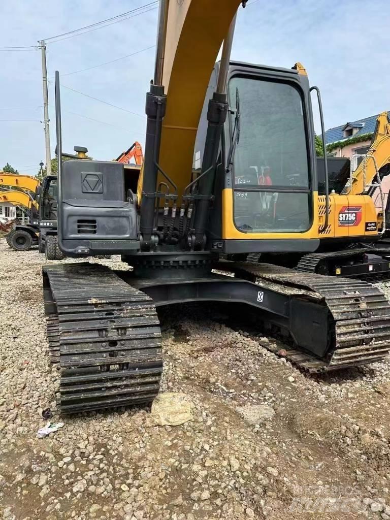 XCMG XE 150 D Közepes (midi) kotrók 7 t - 12 t