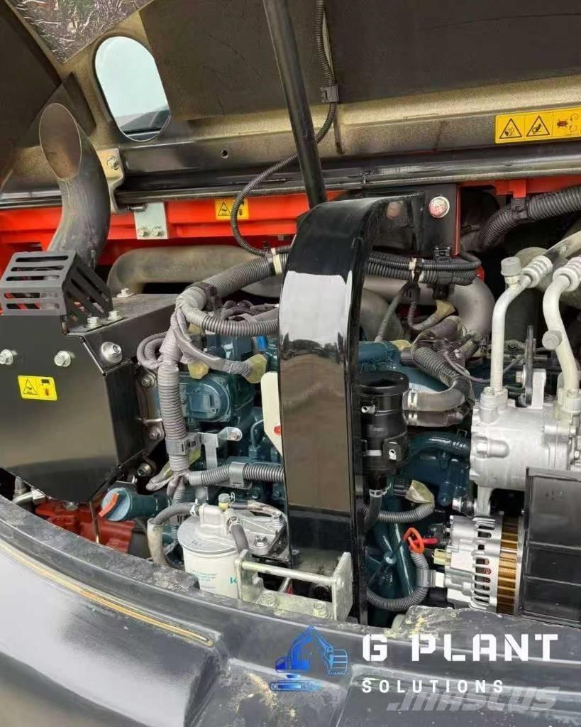 Kubota KX 080-5 Közepes (midi) kotrók 7 t - 12 t