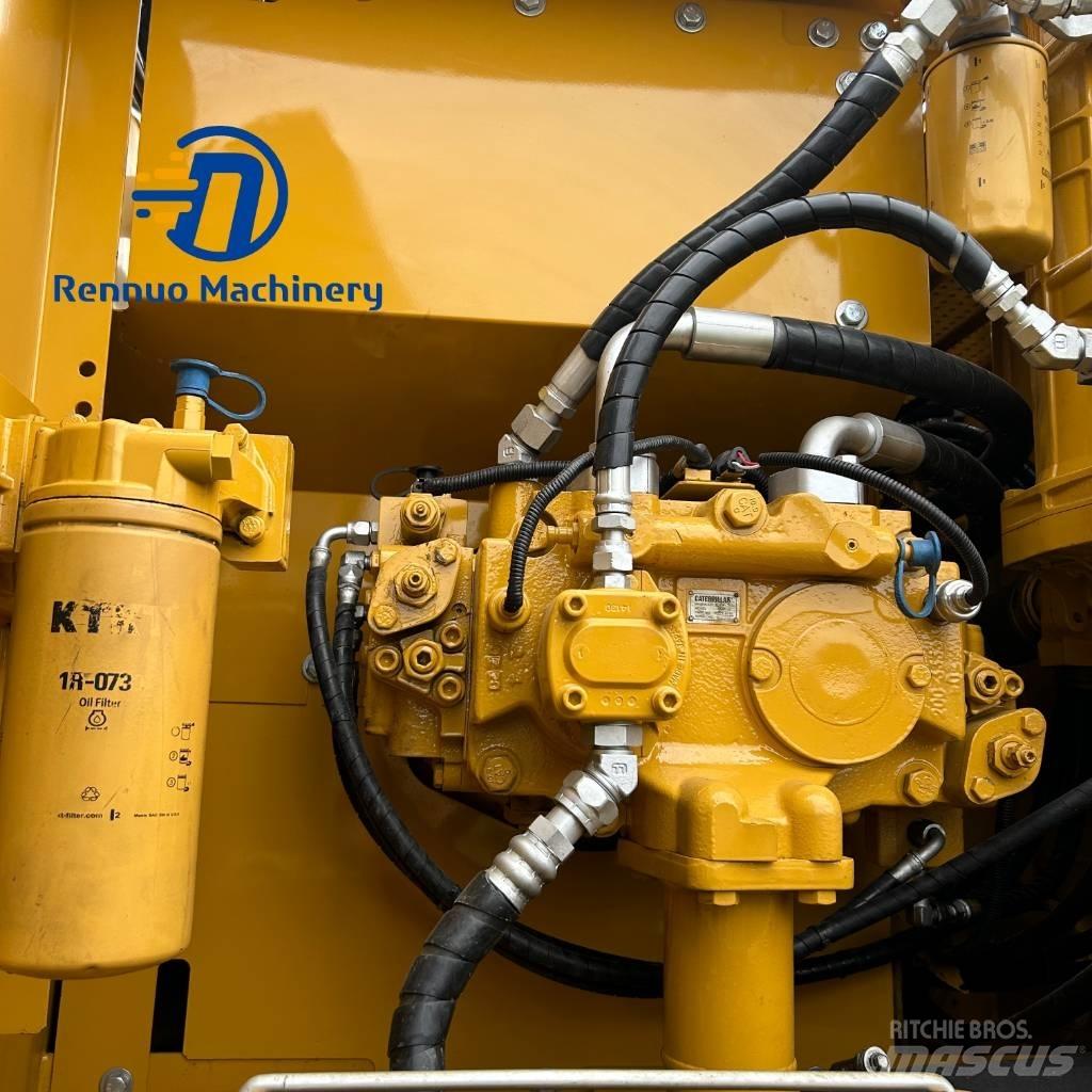 CAT 320D2 Lánctalpas kotrók