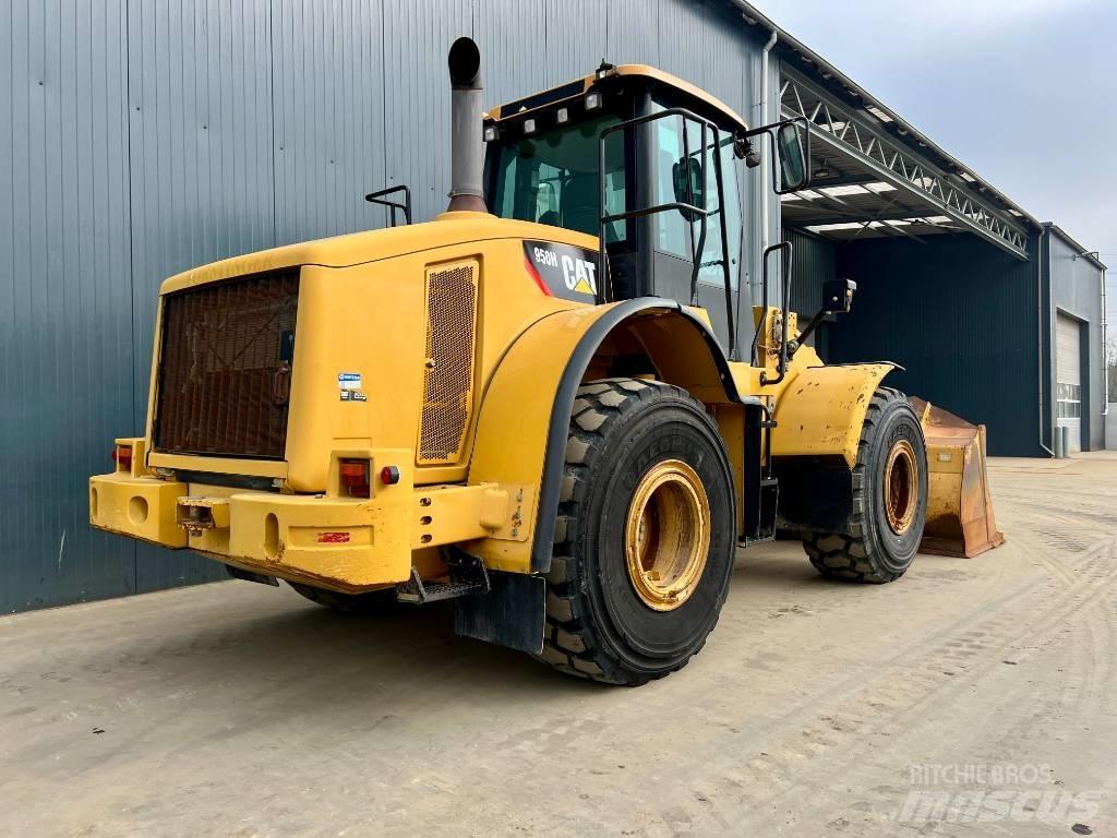 CAT 950H Gumikerekes homlokrakodók