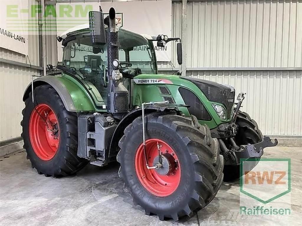 Fendt 724 vario Traktorok
