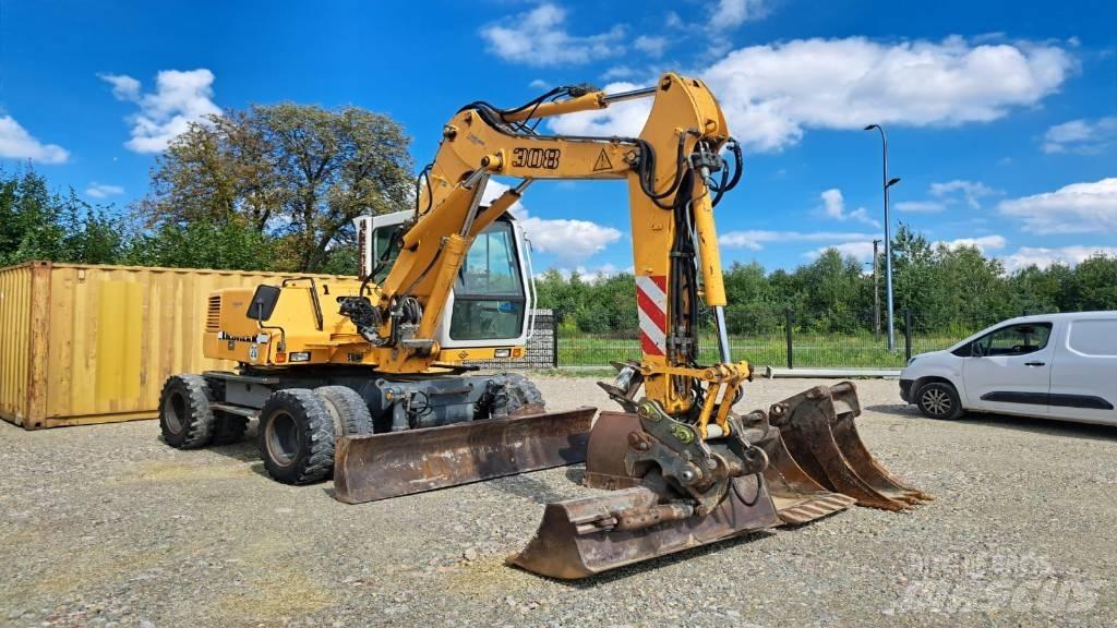 Liebherr 308 Gumikerekes kotrók