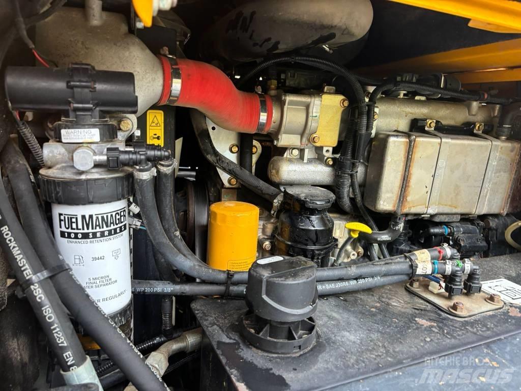 JCB 6 TST Mezei dömperek