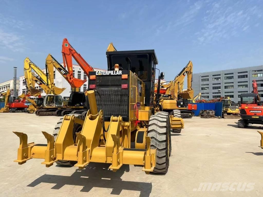 CAT 140 K Gréderek