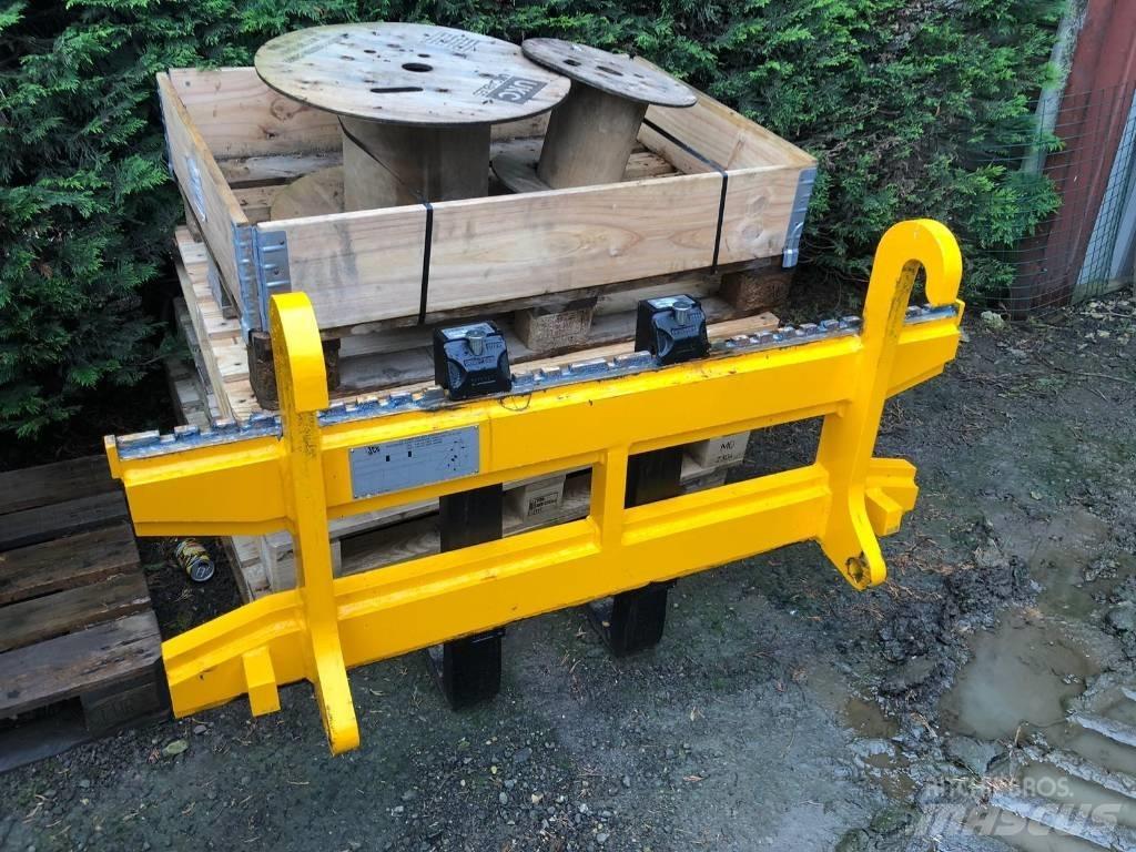JCB PALLET FORKS Egyéb rakodók - kotrók és tartozékok