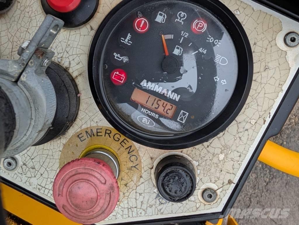 Ammann AV 26-2 Ikerdobos hengerek
