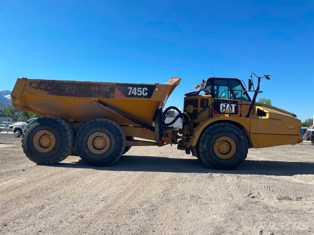 CAT 745 C Csuklósdömperek