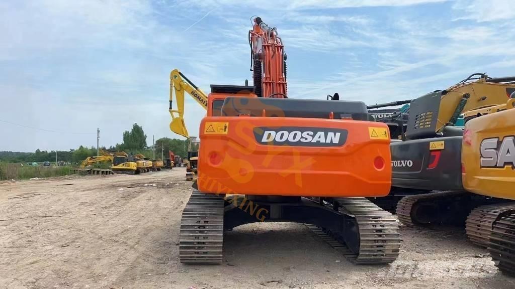 Doosan DX 225 LC Lánctalpas kotrók