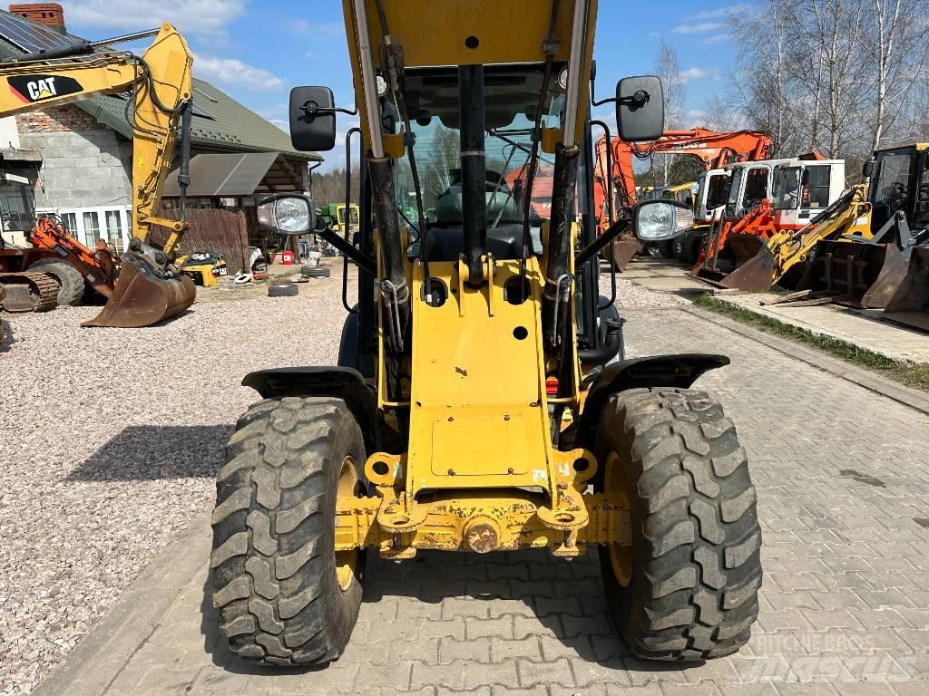 CAT 906 H 2 Gumikerekes homlokrakodók