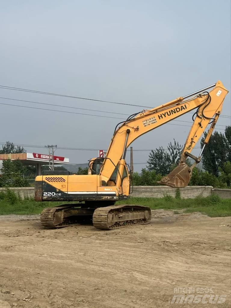 Hyundai R220-9S Lánctalpas kotrók