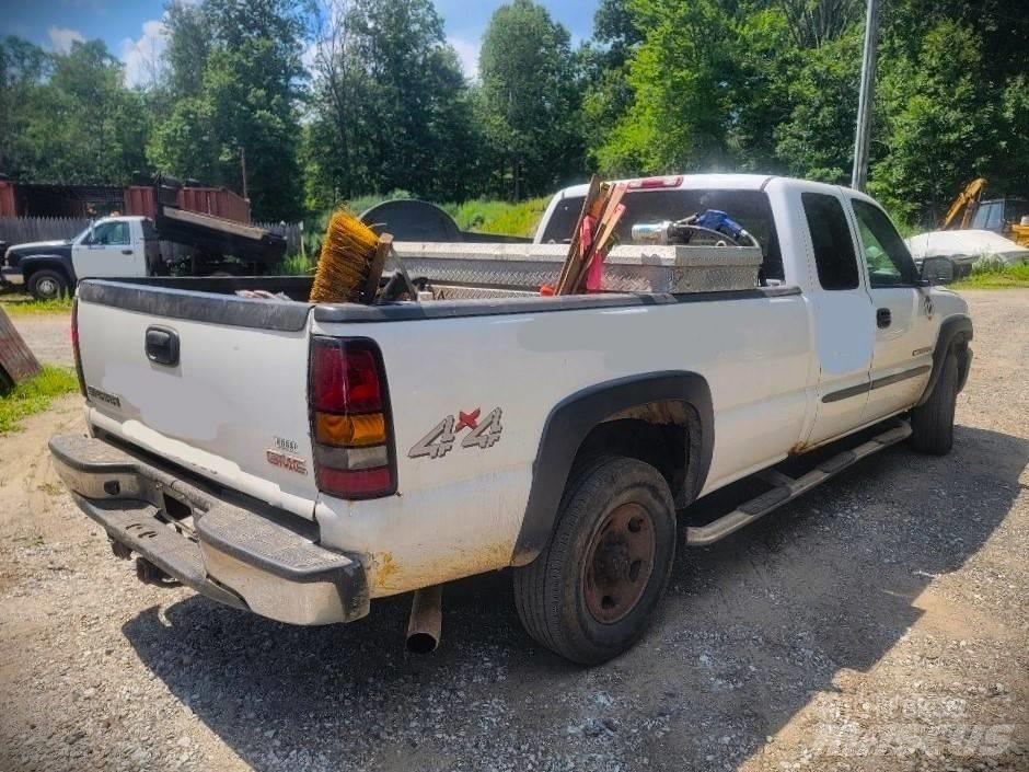 GMC 2500 HD Kis teherszállító/Platós kocsi