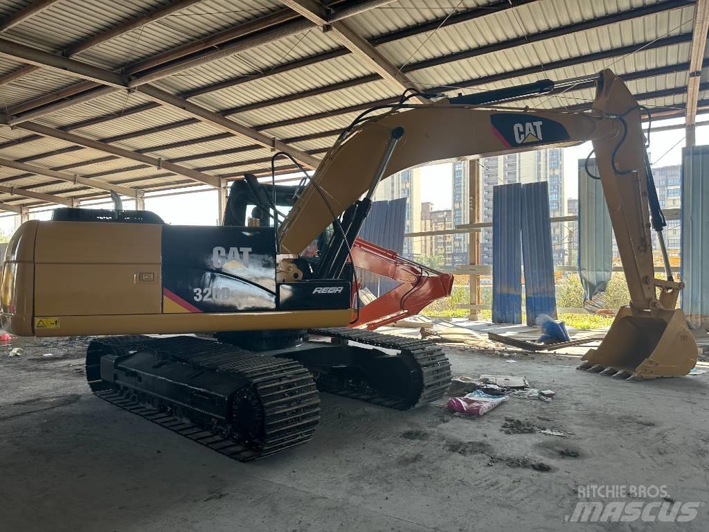 CAT 320 D Lánctalpas kotrók