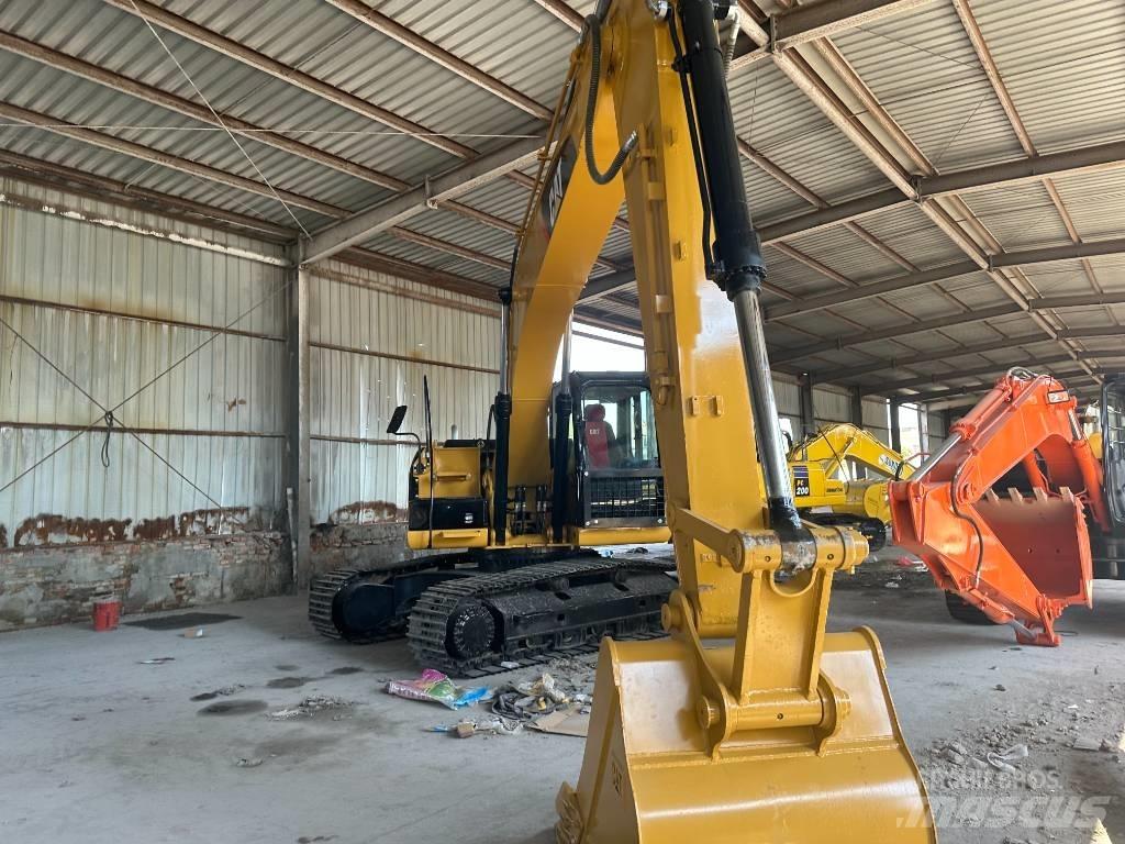 CAT 320 D Lánctalpas kotrók