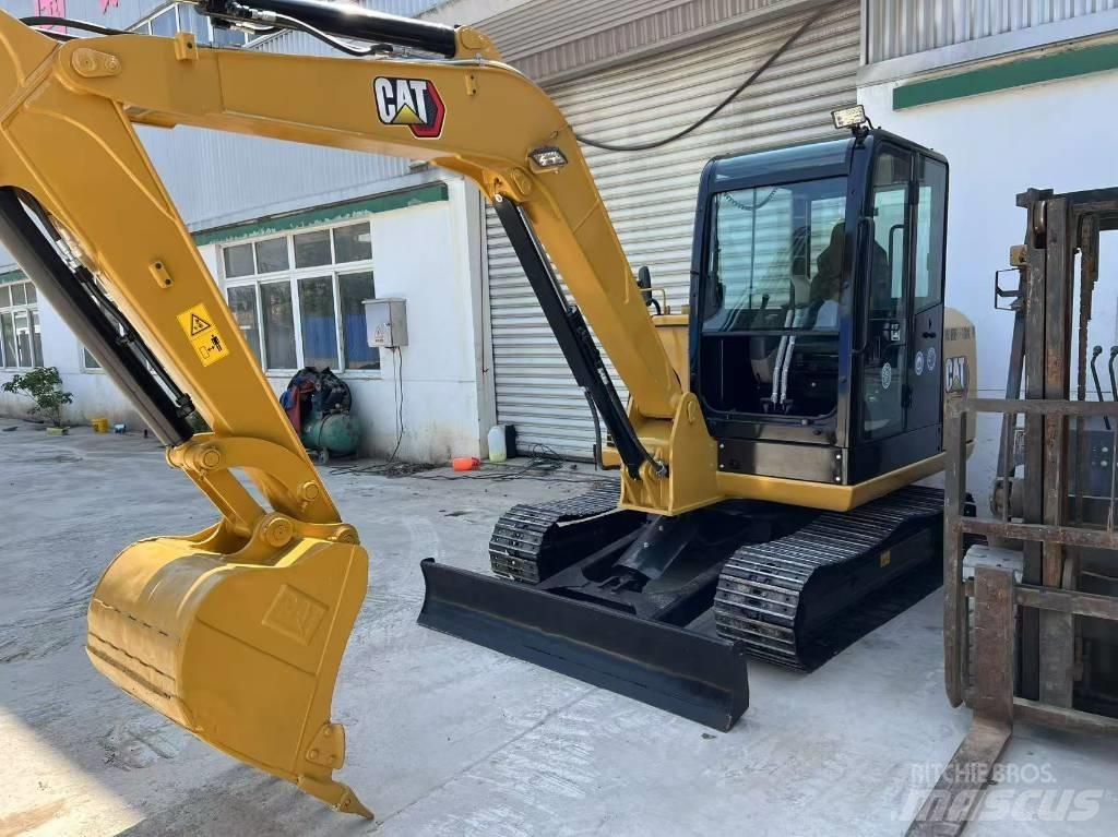 CAT 305.5 Mini kotrók < 7t