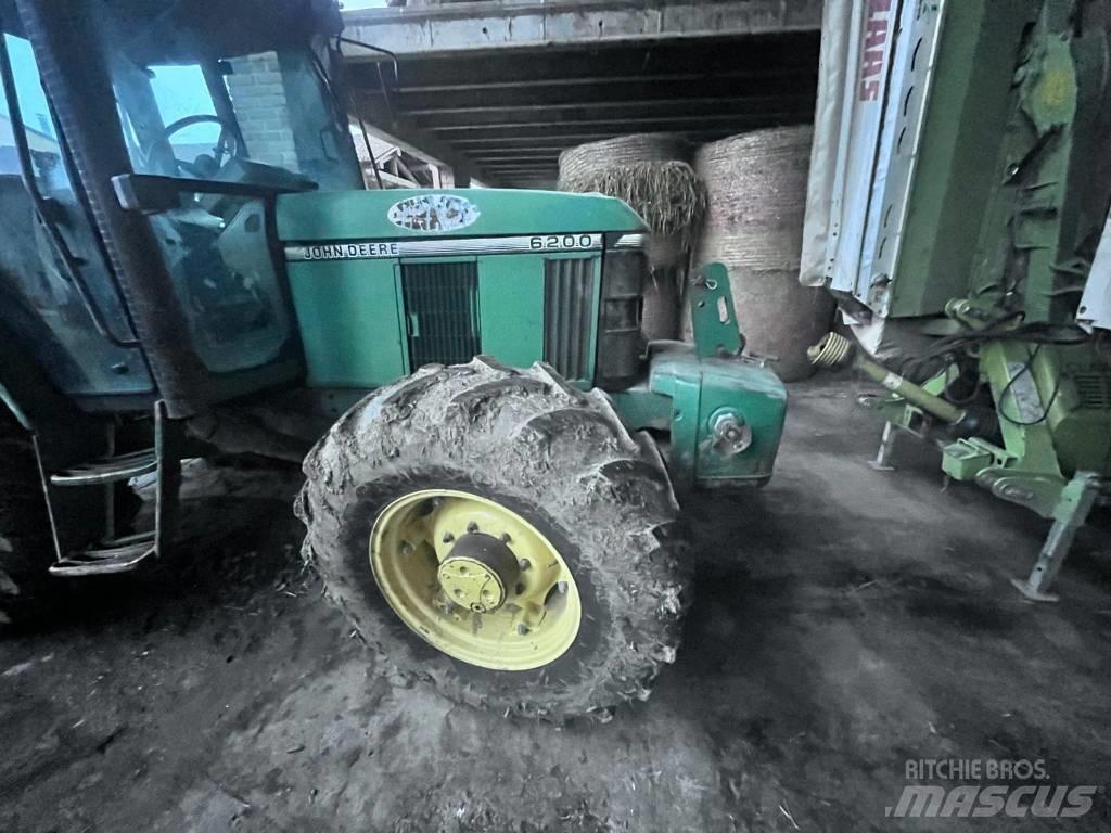 John Deere 6200 Traktorok