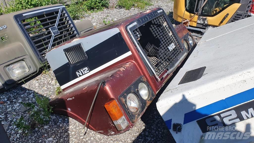 Volvo N7 - N12 HOOD Vezetőfülke és belső tartozékok