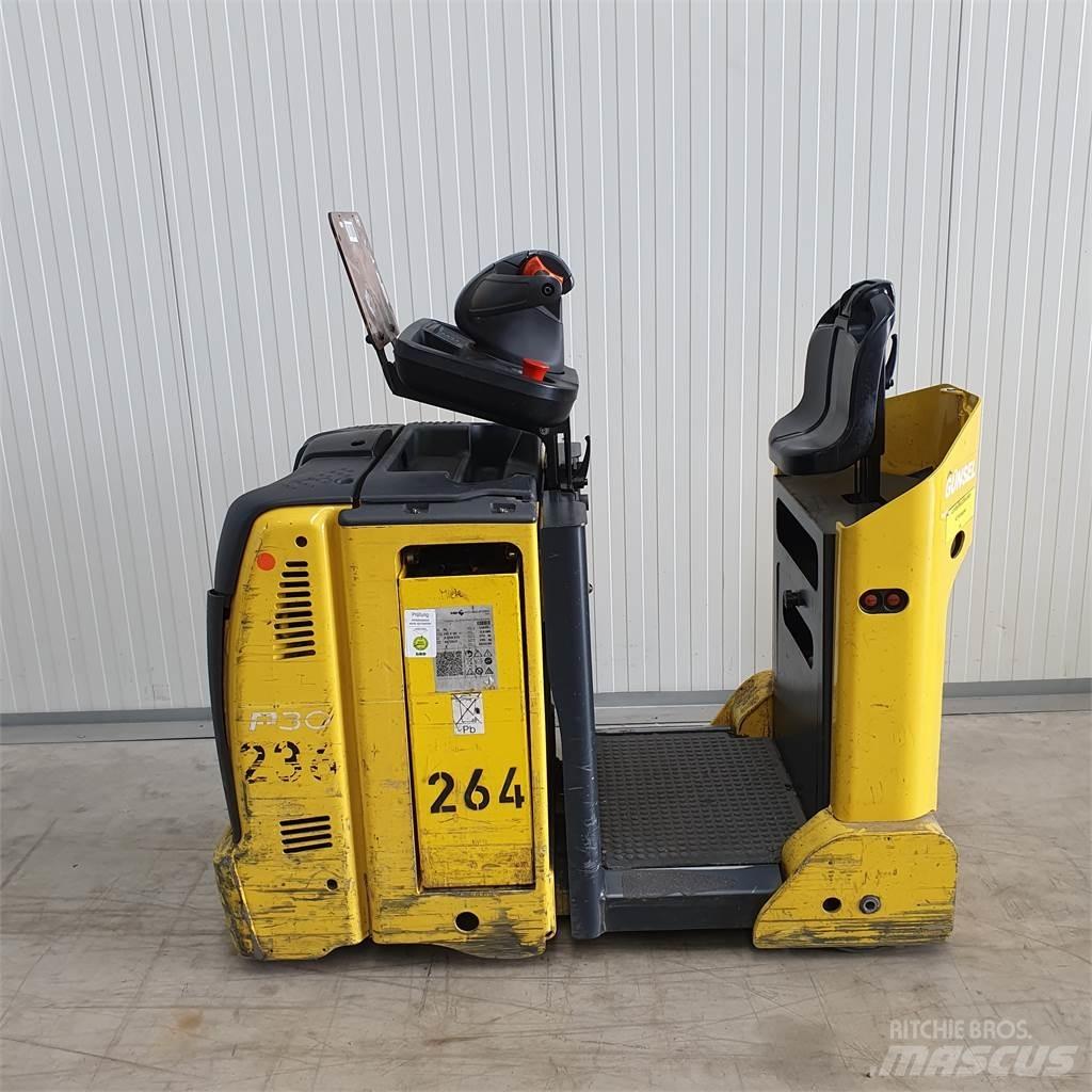 Linde P30C Vontatótargonca