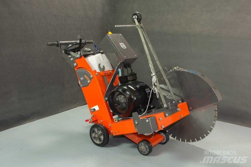 Husqvarna FS600E Kő és Betonvágó eszközök