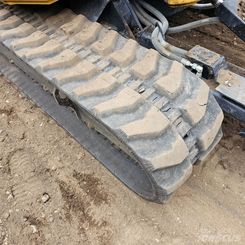 CAT 304 Mini kotrók < 7t