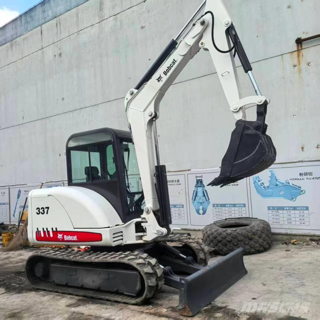 Bobcat 337 Mini kotrók < 7t