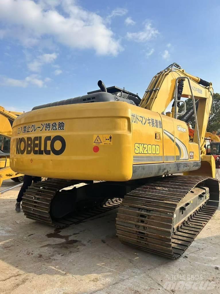 Kobelco SK 200D Lánctalpas kotrók