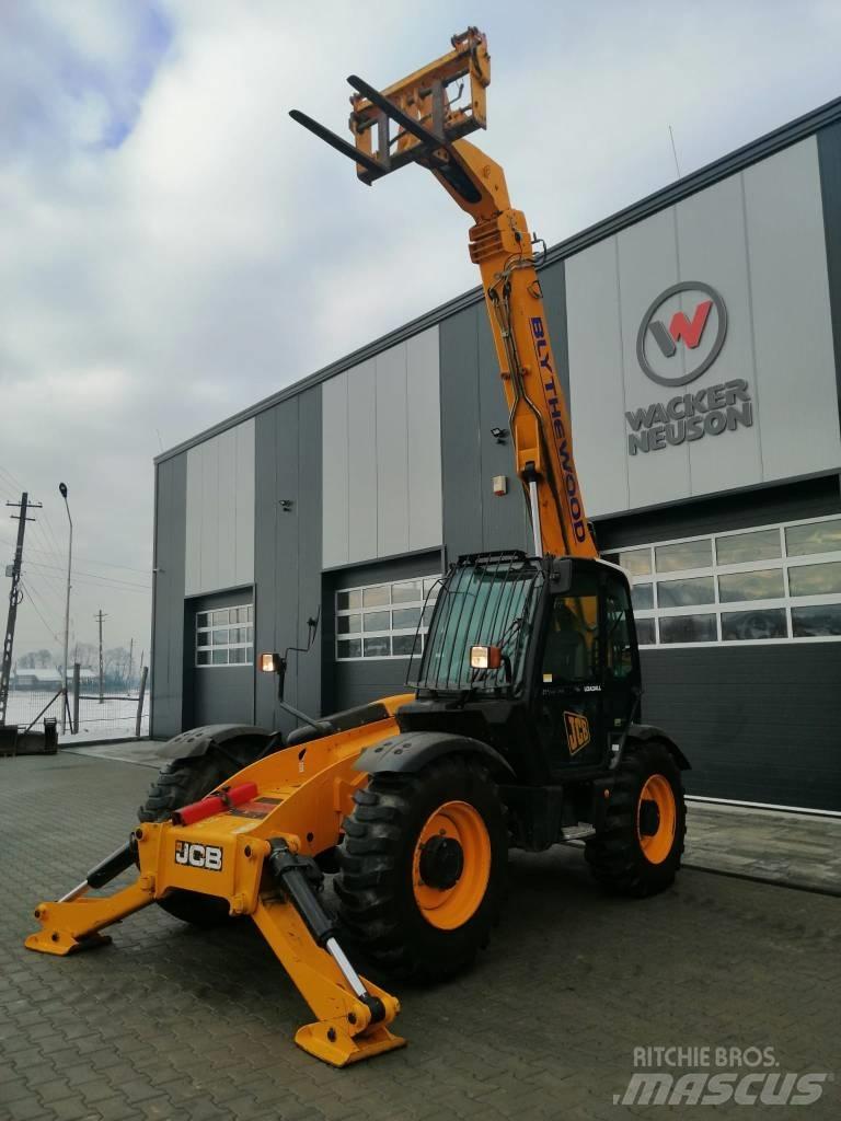 JCB 535-125 Teleszkópos gumikerekes rakodók