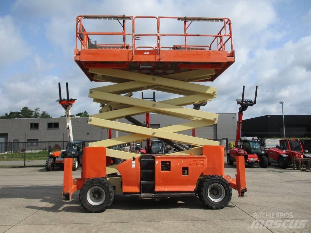 JLG 4394 RT (435) Ollós emelők