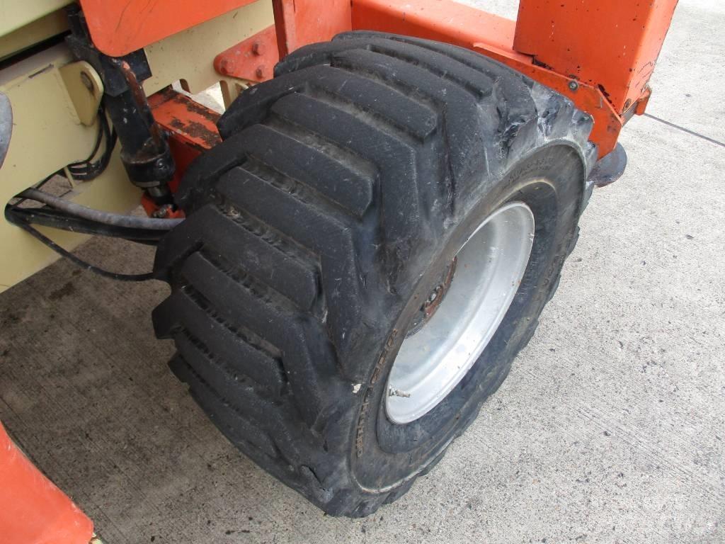 JLG 4394 RT (435) Ollós emelők