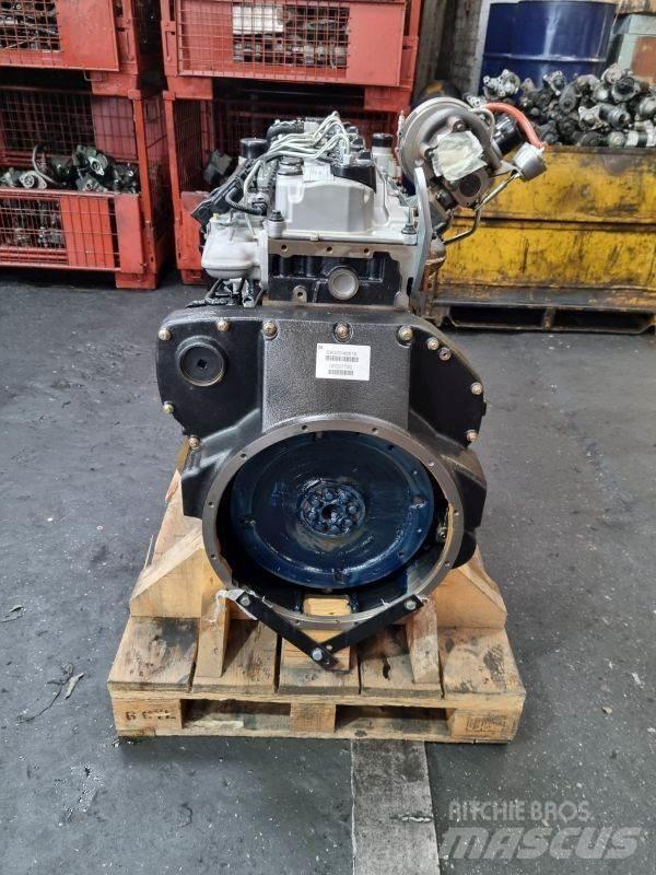 JCB 672 TA2-165 Motorok