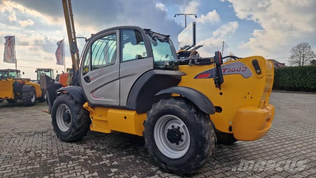 Manitou MT 1440 Teleszkópos rakodók