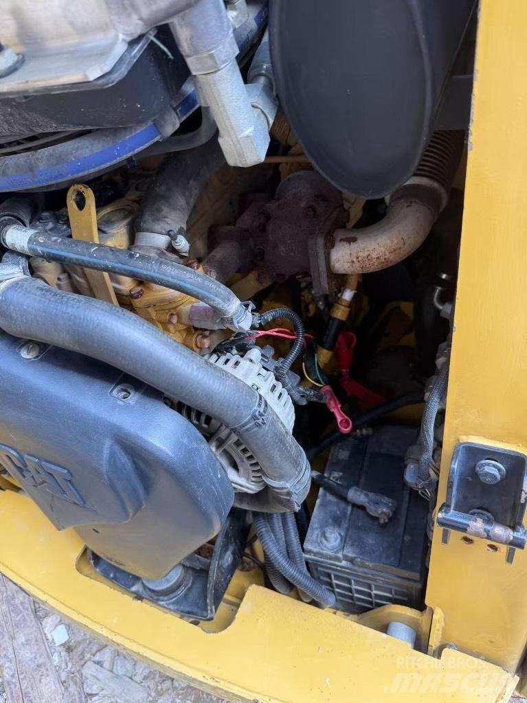 CAT 226 B 3 Kompaktrakodók