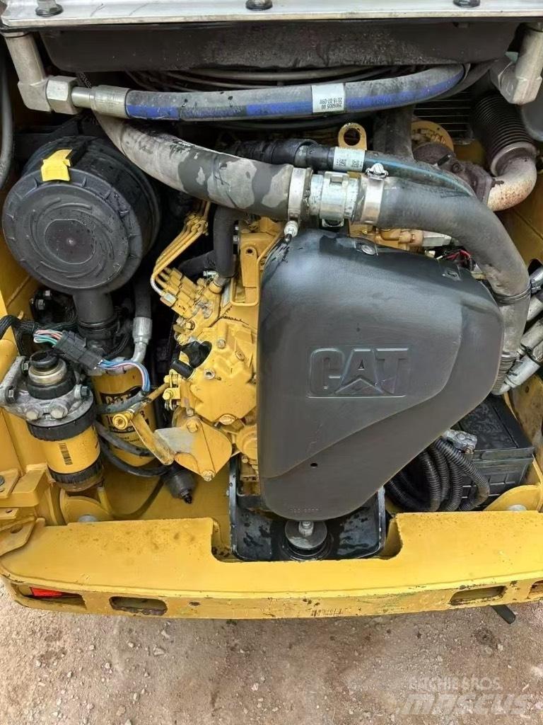 CAT 226 B 3 Kompaktrakodók